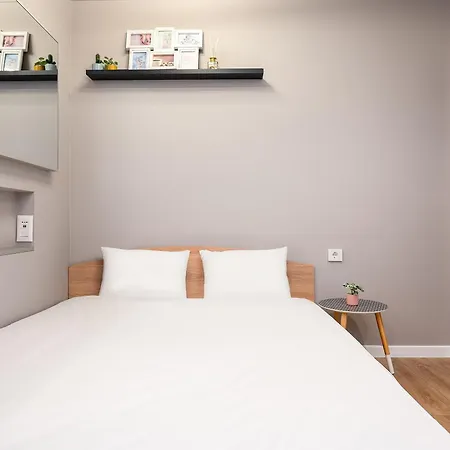 Apartment With Patio Close To Sea *