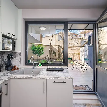 With Patio Close To Sea Apartment