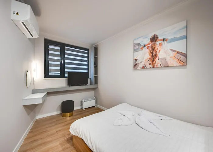 With Patio Close To Sea *