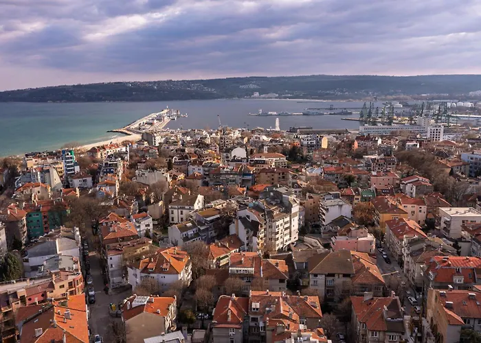 Apartment With Patio Close To Sea Varna