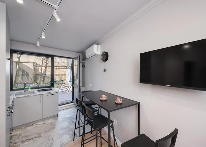 With Patio Close To Sea *